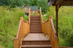 المنطقة المحيطة بالمنشأة