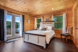 5 間睡房、熨斗/熨衫板、免費 Wi-Fi、床單