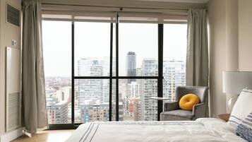 2 bedrooms, desk, iron/ironing board, travel crib