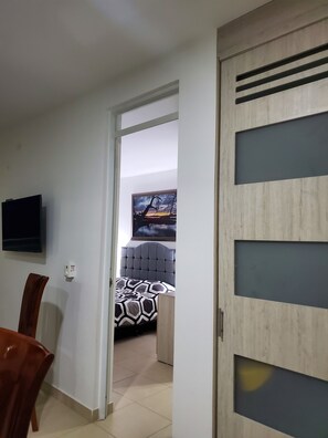 2 bedrooms, WiFi, bed sheets - New condo Comfortable and clean (Girardot)