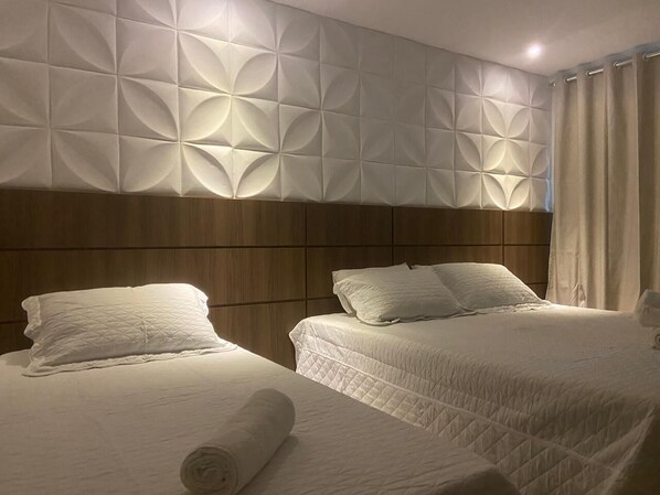 Superior Room | Premium bedding, Select Comfort beds, minibar, bed sheets - SUNRISE SUÍTES (Arraial do Cabo)