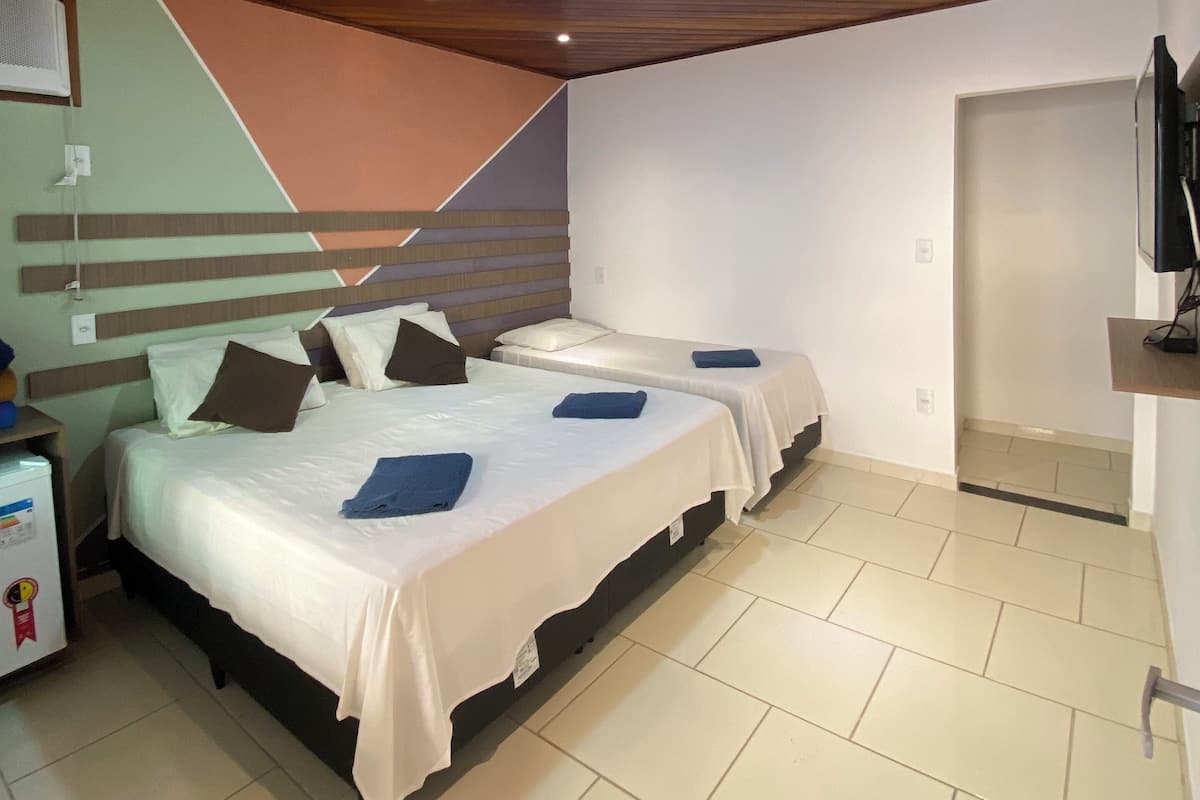 Ropa de cama de alta calidad, camas Select Comfort y minibar