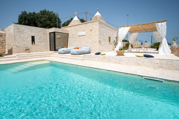 Pool - WePuglia - Trullo Meraviglioso (Martina Franca)