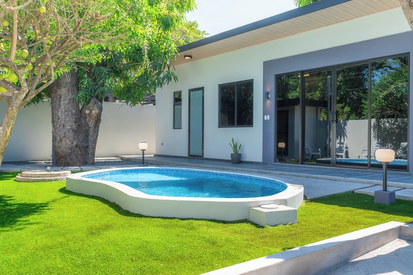 Familienvilla, 2 Schlafzimmer, Poolblick, am Strand | Hochwertige Bettwaren, Daunenbettdecken, Zimmersafe