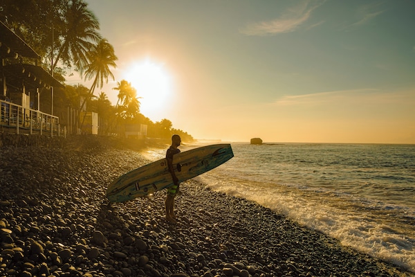 Surfing/boogie boarding