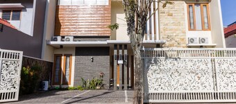 OYO 3763 Oq Guest House Syariah