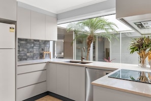 Fridge, microwave, oven, stovetop
