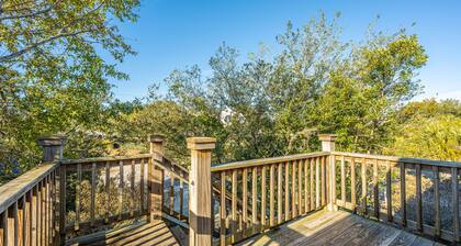 Serenity Now-Adorable Beach Cottage; Covered Porch & Easy Beach Access;WiFi/TV