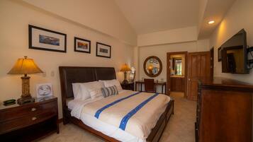 3 dormitorios, tabla de planchar con plancha, cuna de viaje