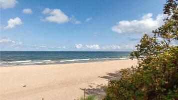 Plage à proximité, pêche sur place
