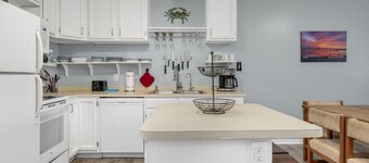 Lighthouse Estates 8 - Water views; Shared pool!