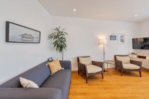 TV - Charroque (Setúbal)