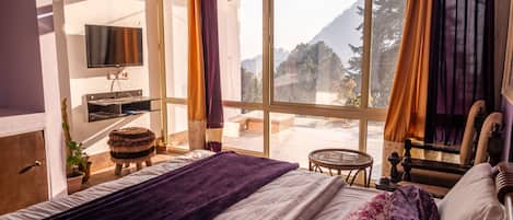 6 habitaciones, escritorio, tabla de planchar con plancha y wifi gratis