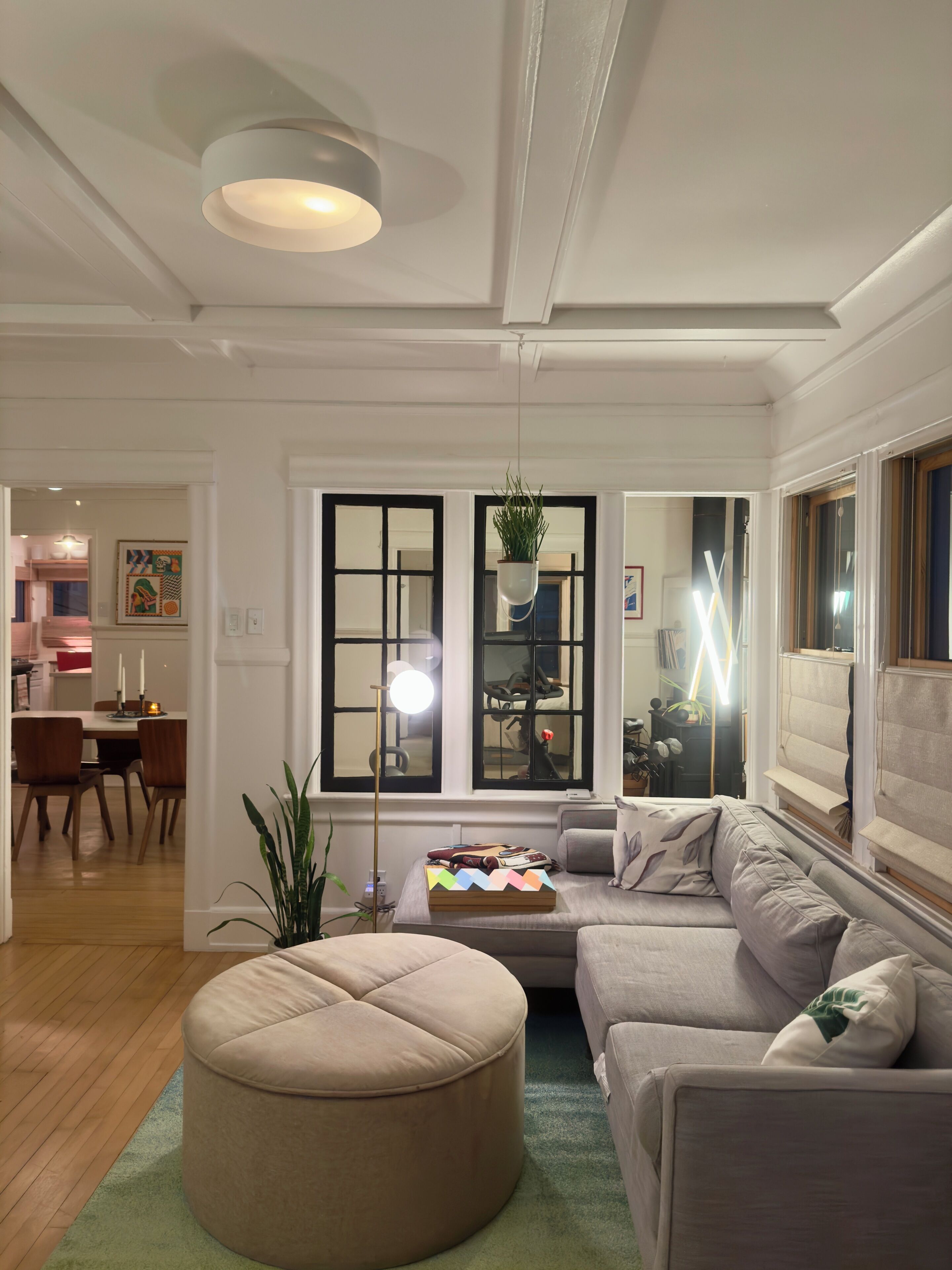 Historic & Sunny Beachside 2br With Modern Comforts - Culver City, CA