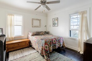 2 habitaciones, tabla de planchar con plancha y wifi gratis