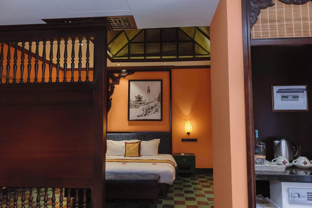Suite | Escritorio, sistema de insonorización, wifi gratis y ropa de cama