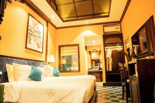 Deluxe Twin Room | Desk, soundproofing, free WiFi, bed sheets