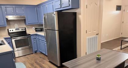 Lovely 2-bedroom Apartment in Edinburg