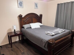 2 Schlafzimmer, Bügeleisen/Bügelbrett, WLAN, Bettwäsche