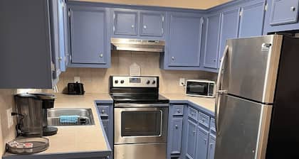 Lovely 2-bedroom Apartment in Edinburg