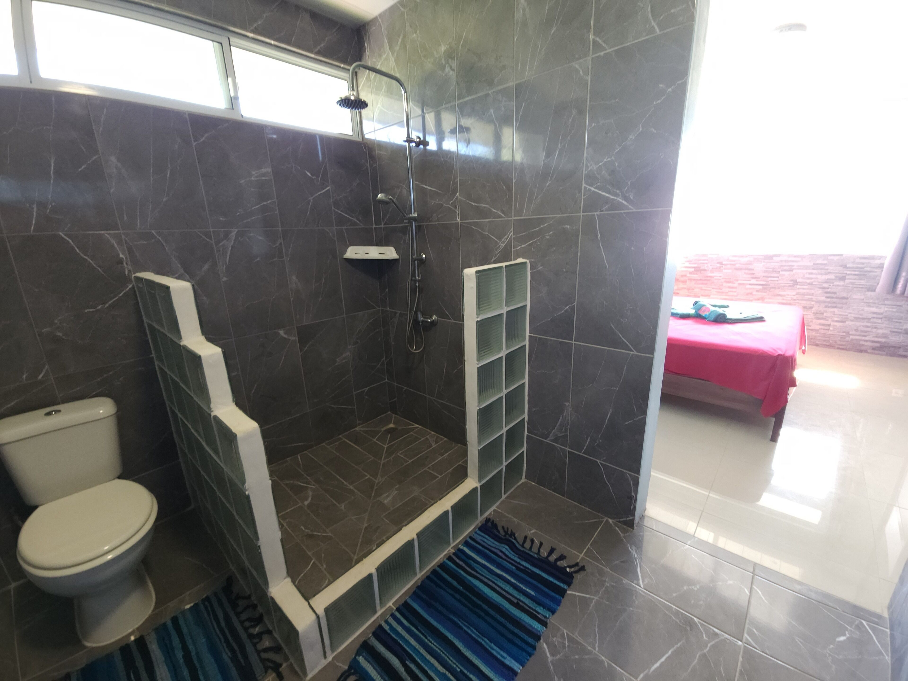 Apetahi - Bord de lagon