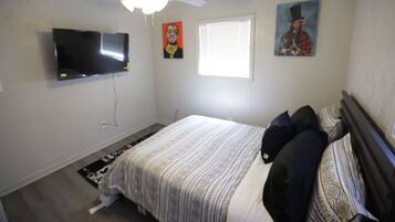 4 Schlafzimmer, Bügeleisen/Bügelbrett, kostenloses WLAN, Bettwäsche