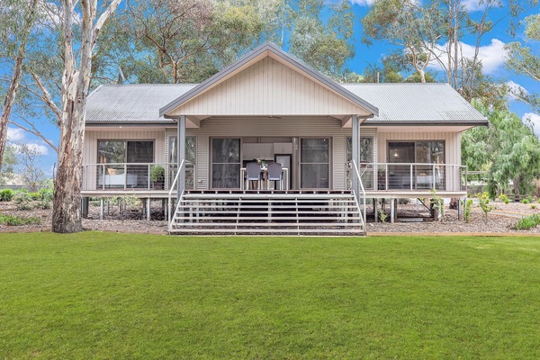 4 Riverspa Riverfront