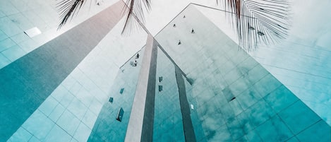 Vista frontal de la propiedad