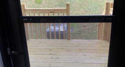 Discover the sights and sounds of Bristol….New Renovated Townhouse