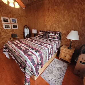 2 bedrooms, bed sheets