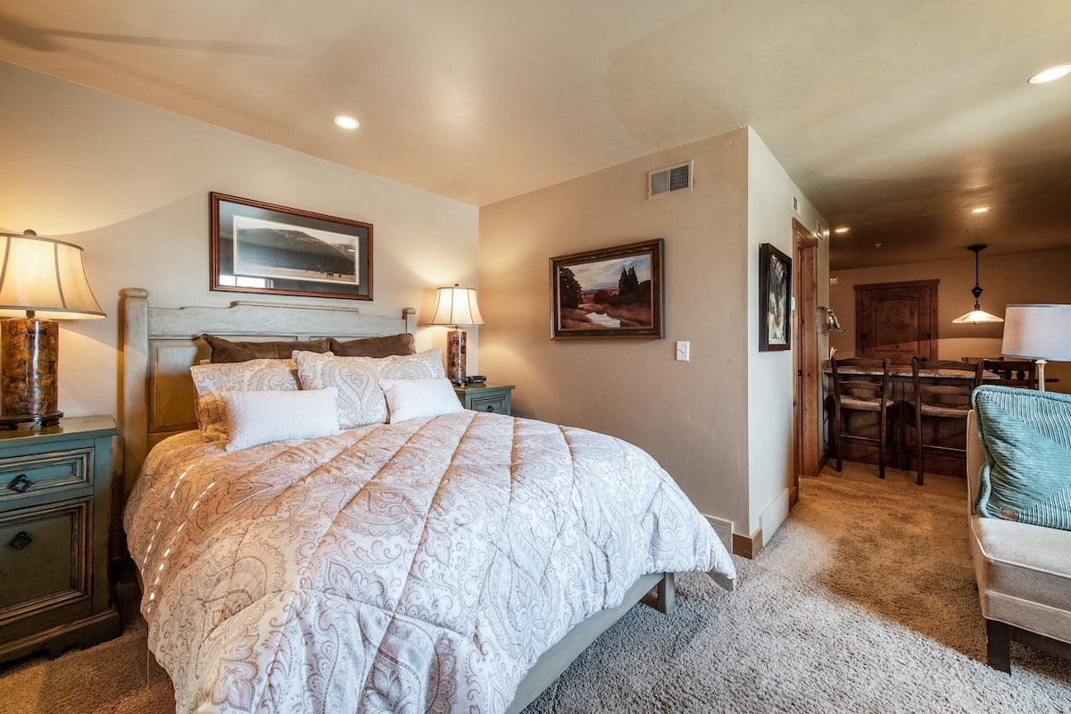 Condo, 1 Bedroom | 1 bedroom, free WiFi