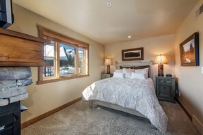 Condo, 1 Bedroom