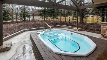 Condo, 1 Bedroom | Outdoor spa tub