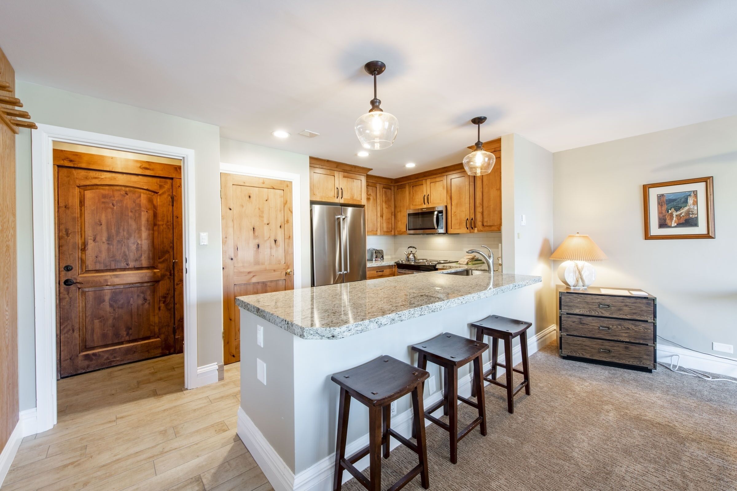 Condo, 2 phòng ngủ | Bếp riêng