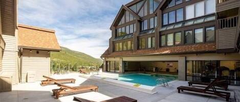 Huoneisto, 2 makuuhuonetta | Uima-allas