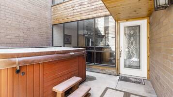 Condo, 3 Bedrooms | Outdoor spa tub