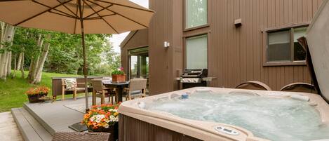 Apartment, 3 Schlafzimmer | Außen-Whirlpool