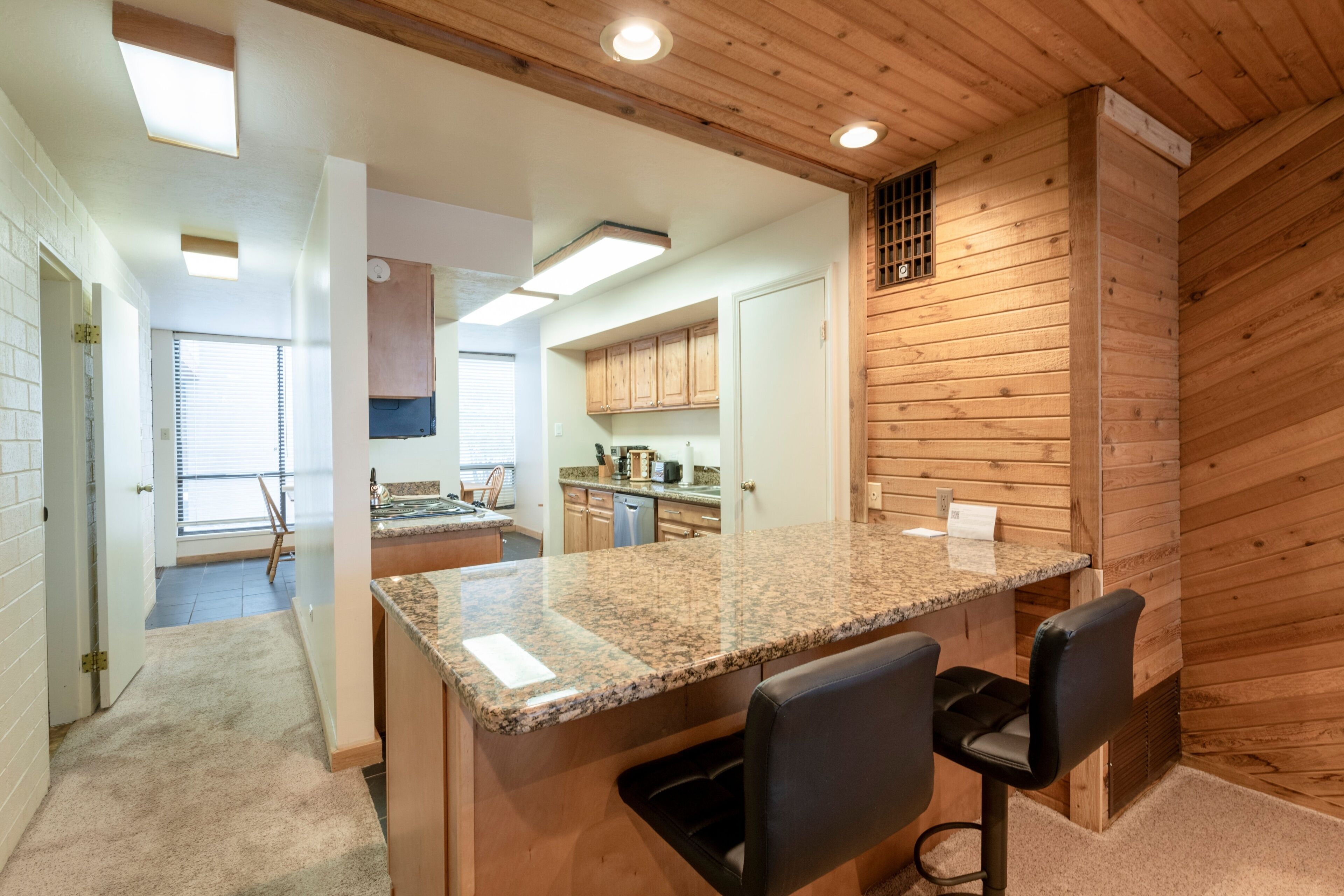 Condo, 3 Bedrooms | Private kitchen