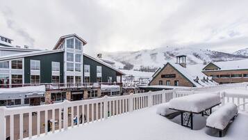 Condo, 2 Bedrooms | Exterior