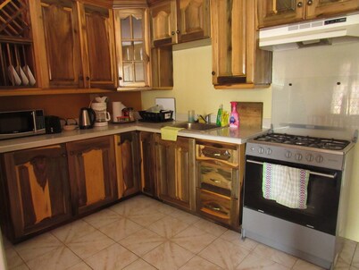 Lovely 2-bedroom Townhouse