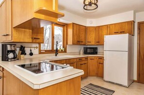 Fridge, microwave, oven, stovetop - A Cozy Updated 3 Bedroom Home! (Fergus Falls)