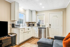 Interior - Cozy Blowing Rock Retreat: 1BR, Free Parking (Blowing Rock)