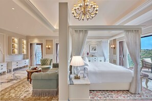 套房, 1 张特大床 (Grand Presidential Suite) | 1 多间卧室、高档床上用品、羽绒被、免费迷你吧物品