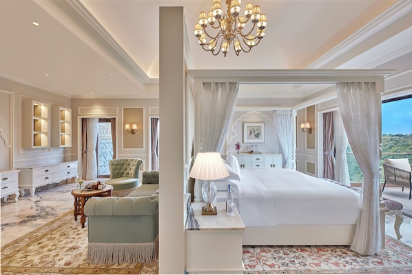 Suite, 1 King Bed (Grand Presidential Suite) | Premium bedding, down comforters, free minibar items, in-room safe