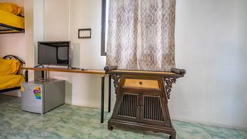 Family Room | Blackout drapes, free WiFi