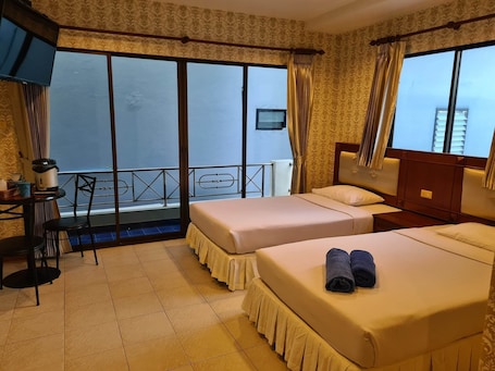 ๋ฒ ์ด์ง๋ฃธ | ๊ฐ๊ฐ ๋ค๋ฅด๊ฒ ๊ฐ๊ตฌ ๋น์น, ๋ฌด๋ฃ WiFi