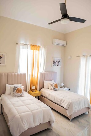 4 habitaciones, escritorio, wifi gratis y ropa de cama 