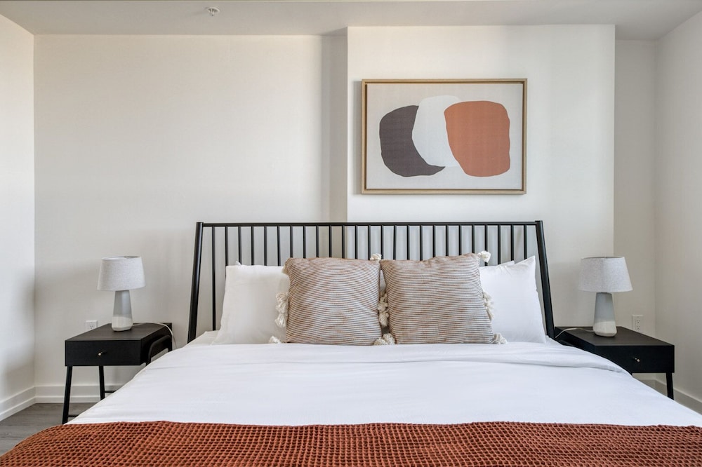 Modern Coral Gables 1BR w/ W/D & Pool, nr Miracle Mile, by Blueground