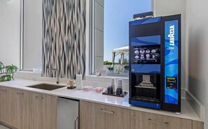 Fridge, microwave, oven, dishwasher - Stylish Coral Gables 1BR w/ W/D & Pool, nr Miracle Mile, by Blueground (Miami)