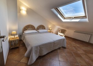 2 bedrooms, iron/ironing board, free WiFi, bed sheets - Sea view apartment with air conditioning | Ap31 (Imperia)